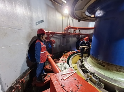 绽放在检修一线的巾帼之花