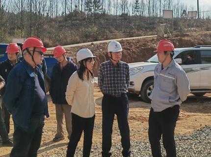 陈印辉带队检查公司风电项目安全生产工作并召开保发电动员会