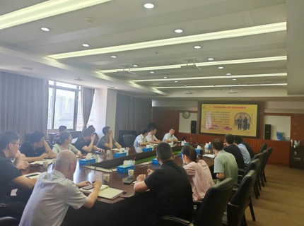 张洪刚讲授深入贯彻中央八项规定精神学习教育专题党课