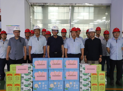 公司领导到基层单位开展“送清凉”慰问和党建工作调研