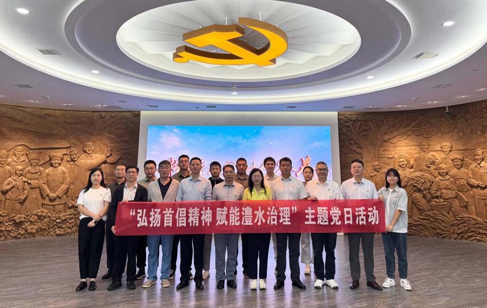 8ec9513022aa437df0581f8edf9f3e15